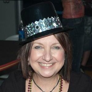 Meet your Posher, Suzanne